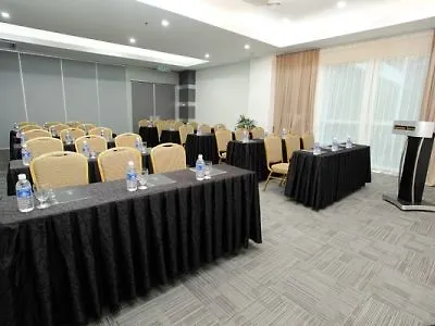 Symphony Suites Hotel Ipoh 4*,